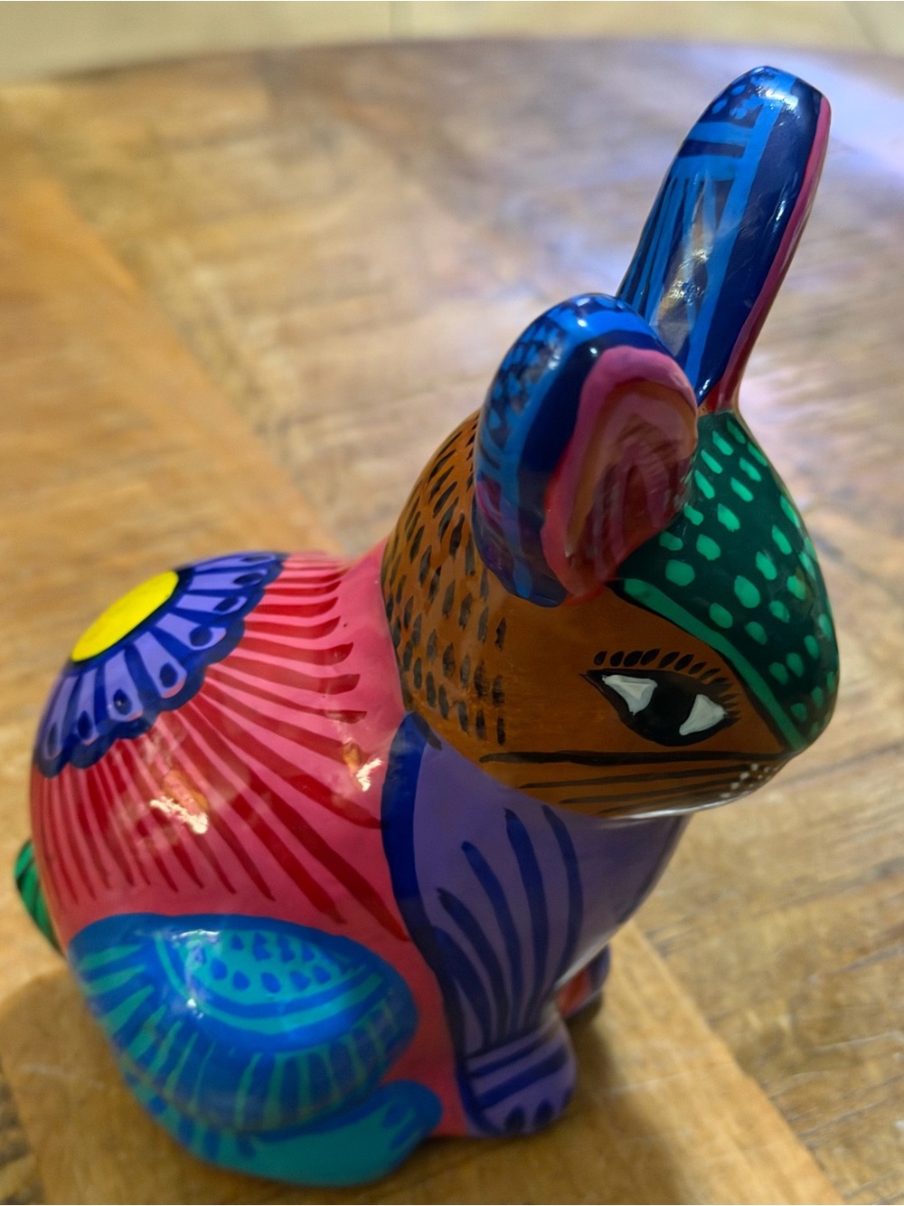 Vibrantly Hand-Painted Oaxacan Alebrije Rabbit: Mexican Folk Art Figurine